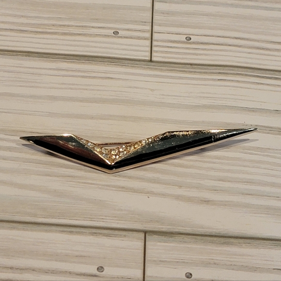 K1 Vintage Park Lane Gold-tone & Rhinestone Brooch - Picture 1 of 4